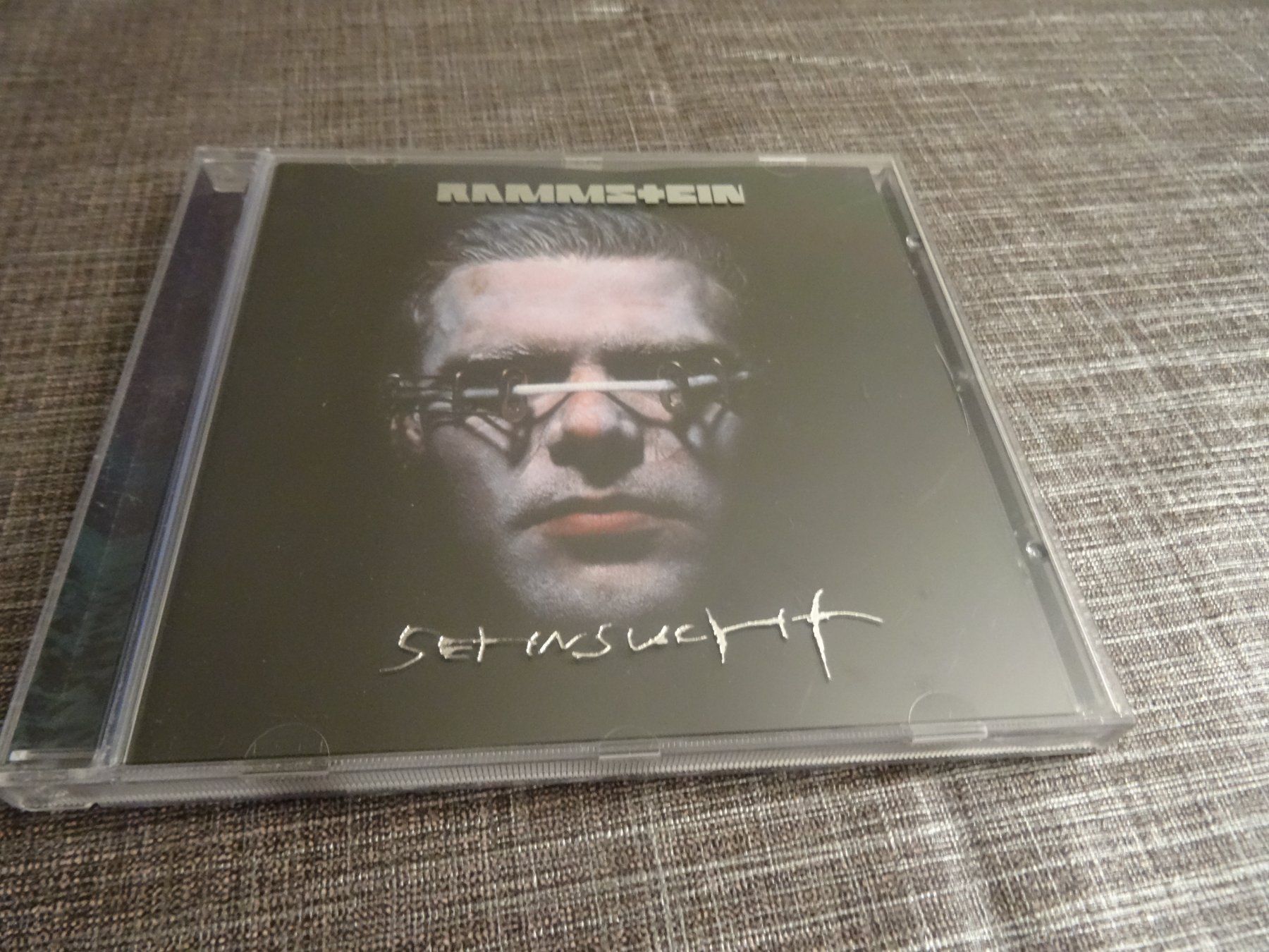 CDs: Rammstein - Sehnsucht CD – Gebraucht aus Olten von Disc-Ausverkauf