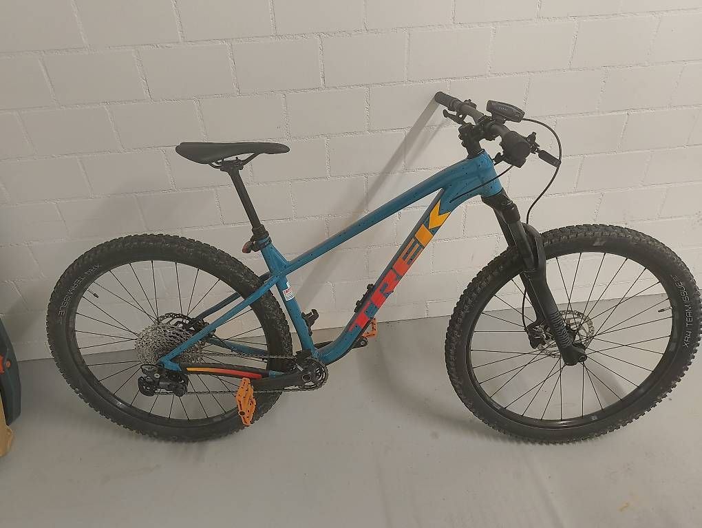 Vélos: Mountainbike Trek Roscoe 7 – D'occasion à Zürich par valerio-di-carlo