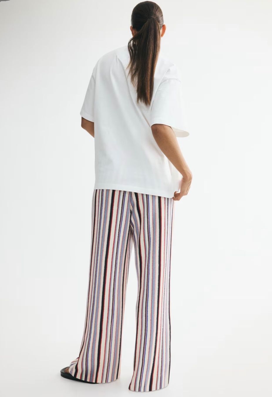 H&M Pantaloni: H&M gestrickte Hose Gr. M – Usato da Utzenstorf venduto da Ismaele 3