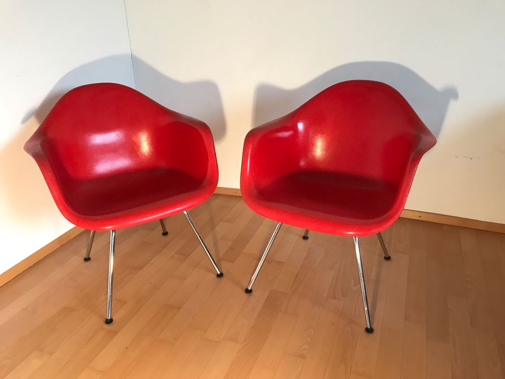 2 Eames Arm Chair Fiberglas, ein echter Designklassiker! Kaufen auf Ricardo