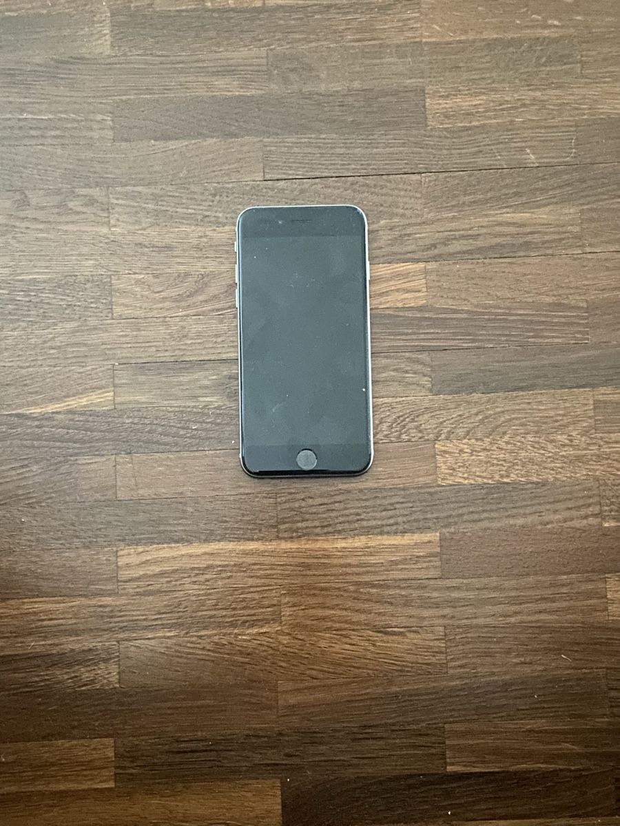 Apple Telefoni cellulari / Smartphones: iPhone 6 gebraucht  – Usato da Baar venduto da jon_sv8s 1