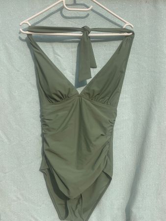 Olivgrüne CUPSHE Schwangerschafts Badehose / Badekleid Gr. M