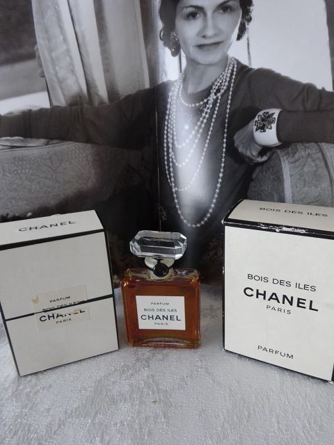 Vintage CHANEL BOIS DES ILES parfum 14ml