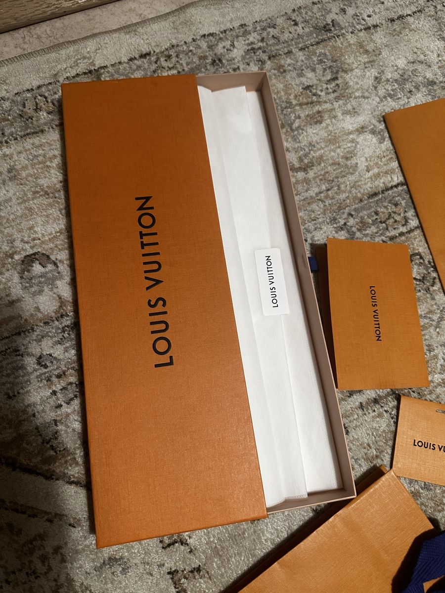 Louis Vuitton Borse: Louis Vuitton Tragetaschen und Box Set  – Usato da Pratteln venduto da milisandra 1