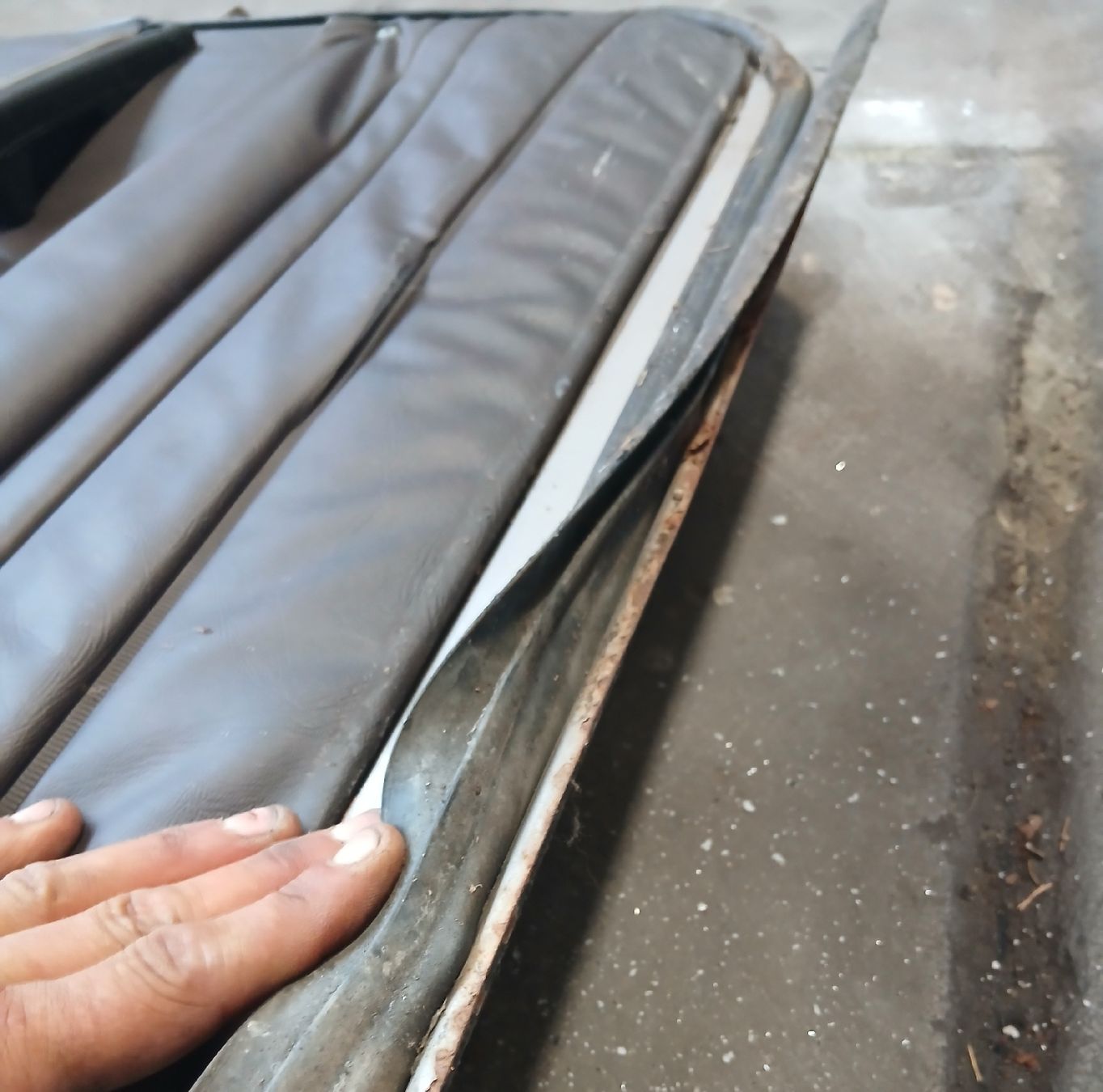 Saab Tutti pezzi di ricambio auto: Portière gauche Saab 99 – Usato da la heutte venduto da Auto-stock 7