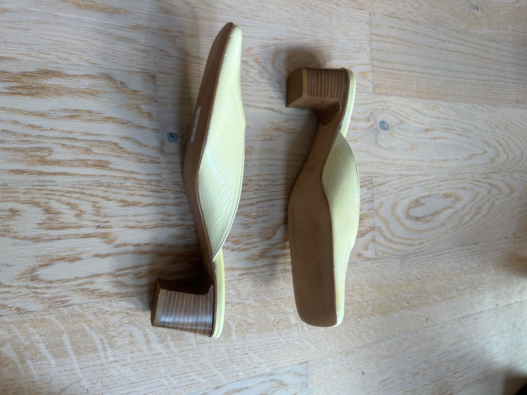 Scarpe da donna: Vintage Leder Sandalen Divarese 38.5 – Nuovo (secondo la descrizione) da Muri AG venduto da Mkikus 1