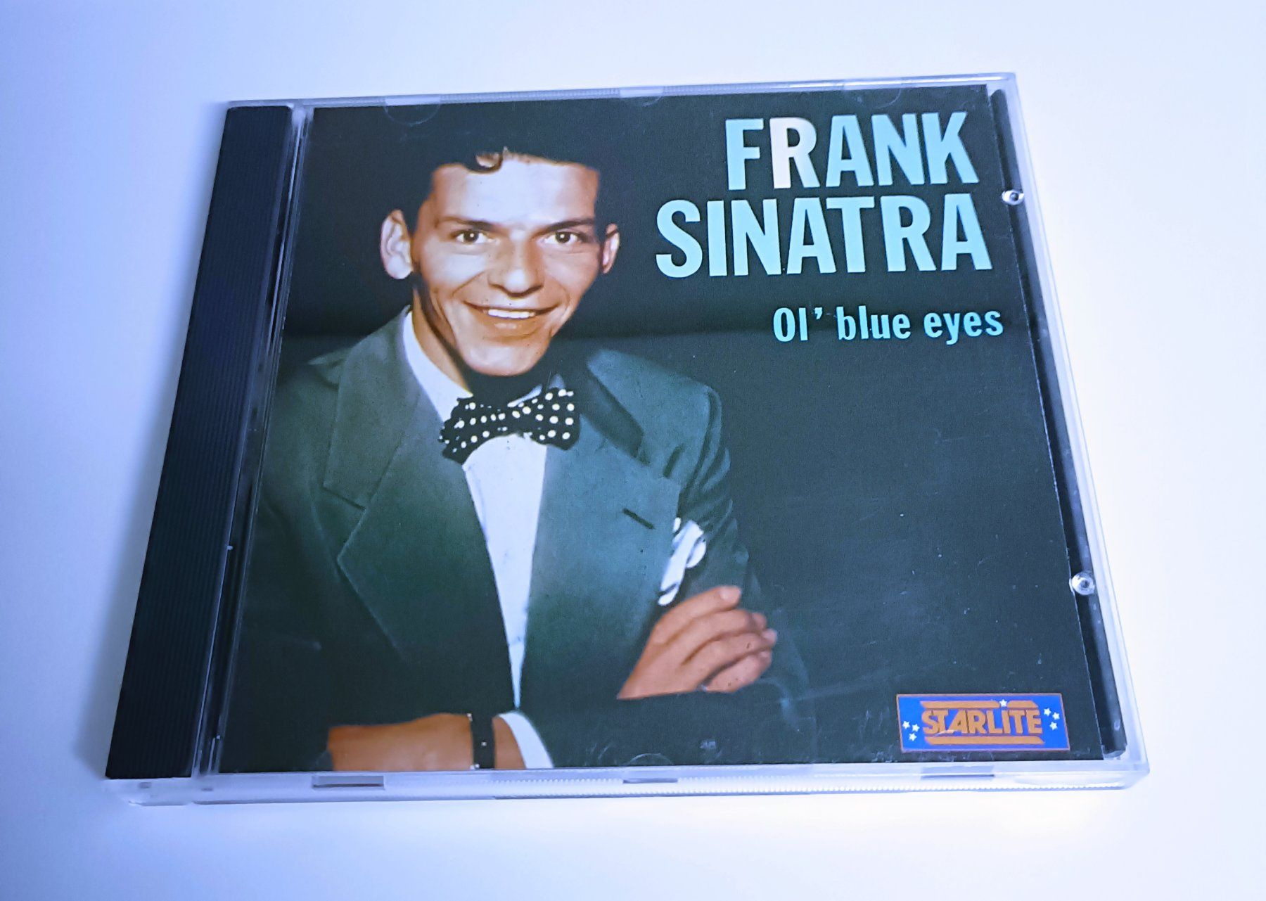 CD: Frank Sinatra - Ol' Blue Eyes | CD - R3 – Usato da Köniz venduto da Listeningthings