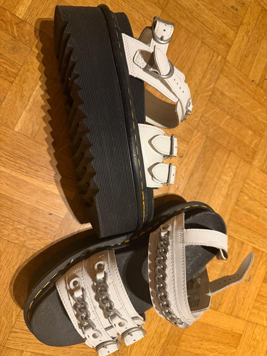 Dr. Martens Damenschuhe: doc martens – Neu (gemäss Beschreibung) aus Lausanne von bor_8hjp 2