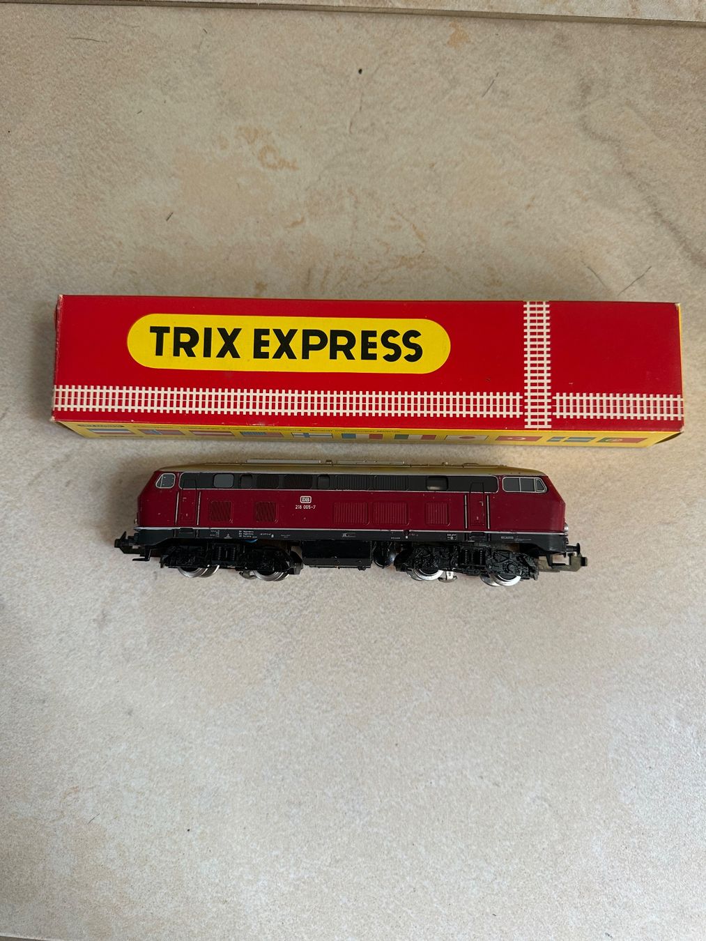Trix Modellini di ferrovie: Trix Express H0 Modelleisenbahn Sammlung – Usato da Oberwil BL venduto da Elektrotec 3