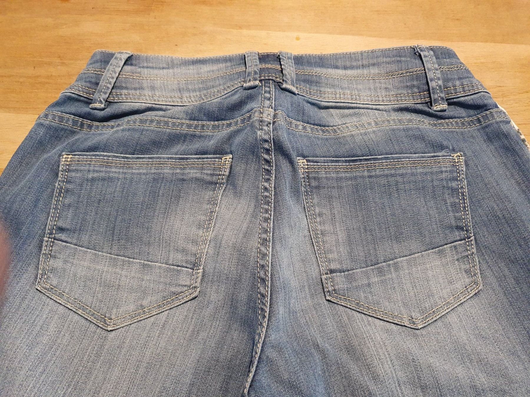 Jeans: neu: Jeanshose Gr. 36 mit 2% Elasthan – Nuovo (secondo la descrizione) da Urtenen-Schönbühl venduto da Chaeppeler 2