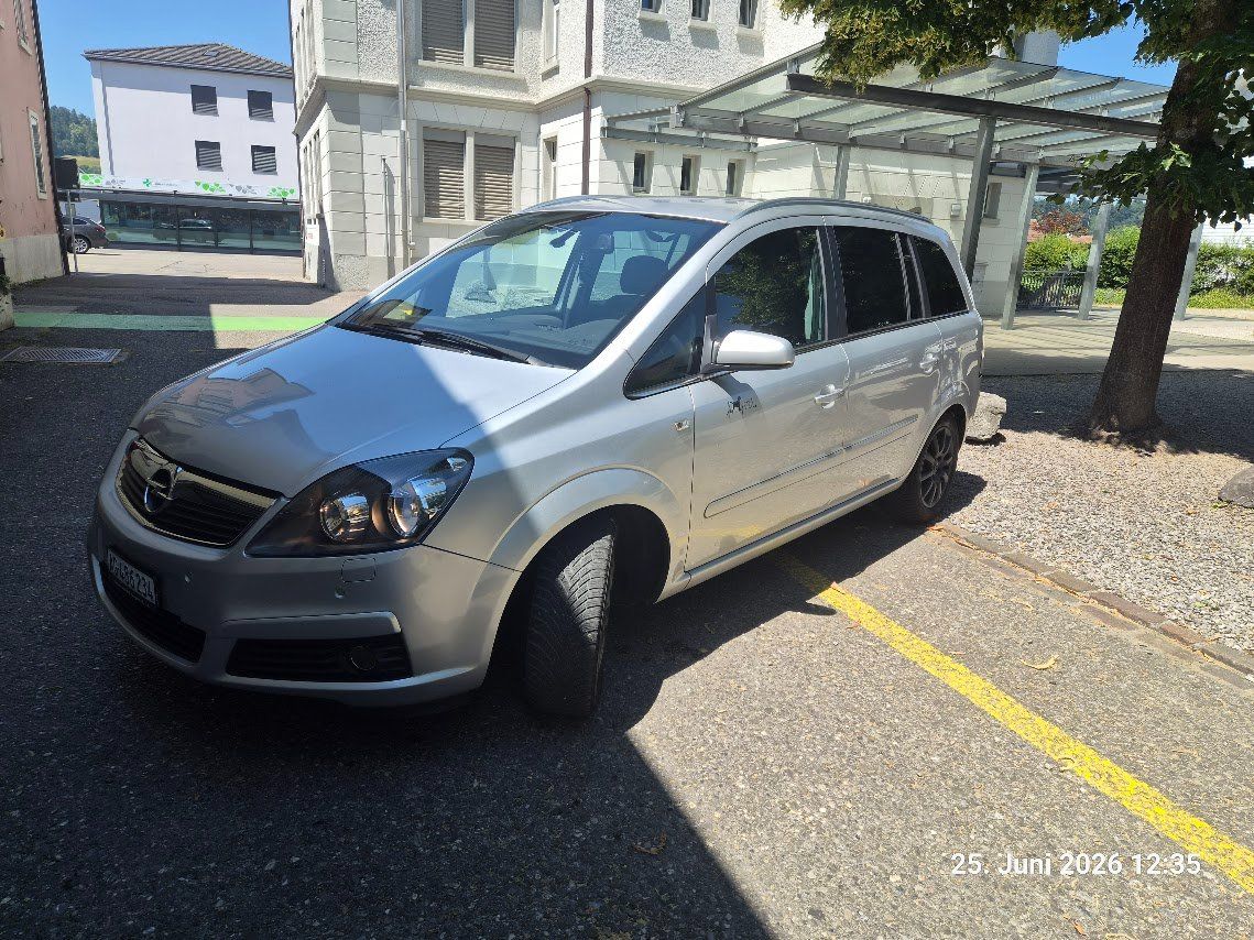 Opel Automobili: opel zafira – Usato da Schöftland venduto da tattoo69 5