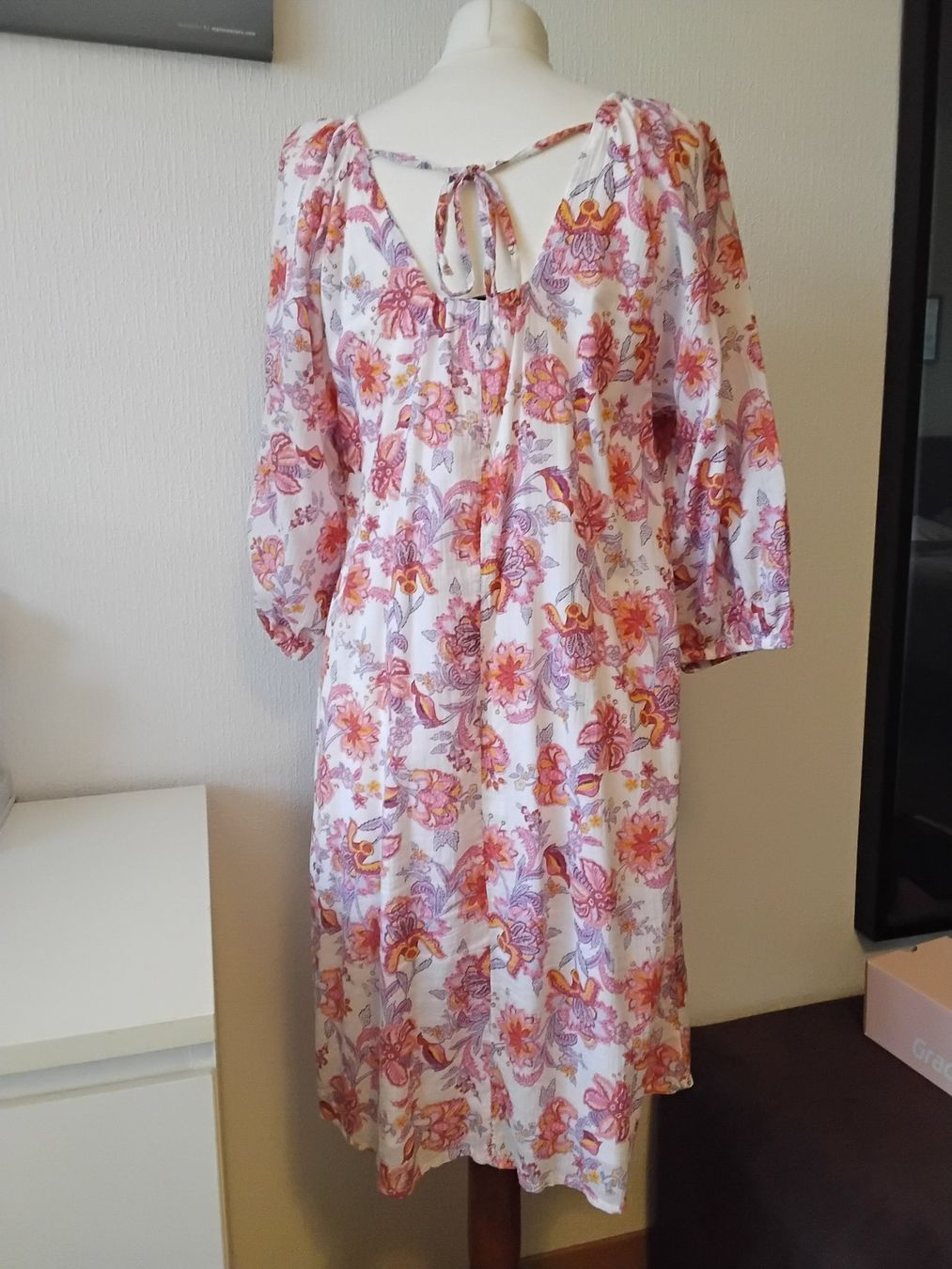 C&A Kleider: Robe imprimée fleuri blanche C&A T38 – Neu (gemäss Beschreibung) aus Chêne-Bourg von Fio994 2