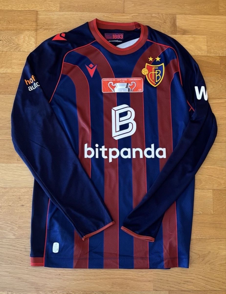 Leibchen & Hosen: Fc Basel Koindredi Cuptrikot #8 – Gebraucht aus Basel von kleinerprinz 1