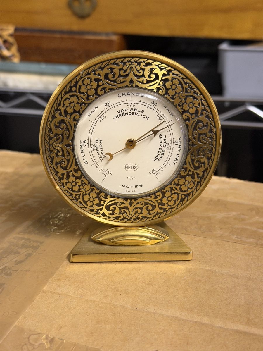 Altri elettrodomestici e apparecchi d’epoca: Barometer Metro Messing vintage Standmodell Goldfarben – Usato da Kollbrunn venduto da Jani2015