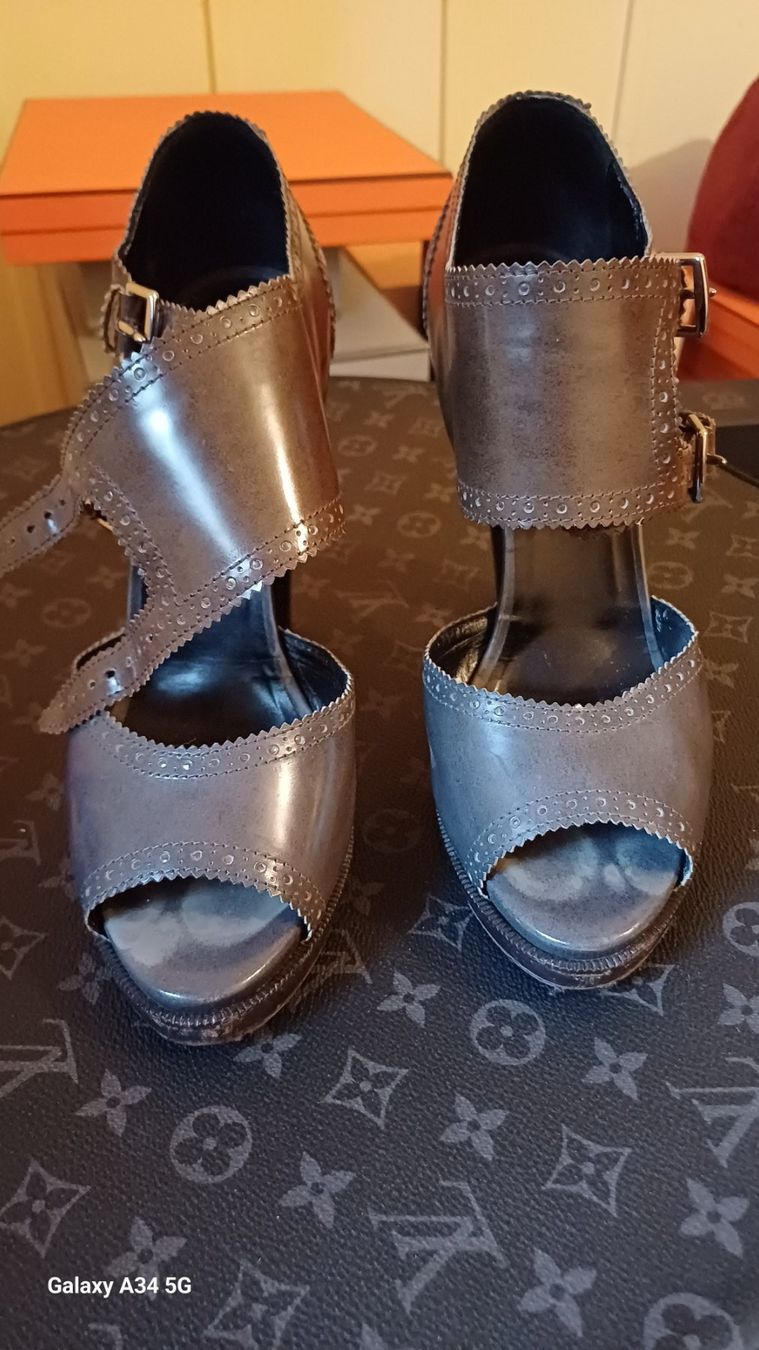 Hermès Scarpe da donna: Hermes Damen Schuhe – Usato da St. Gallen venduto da DiesundDas. 4
