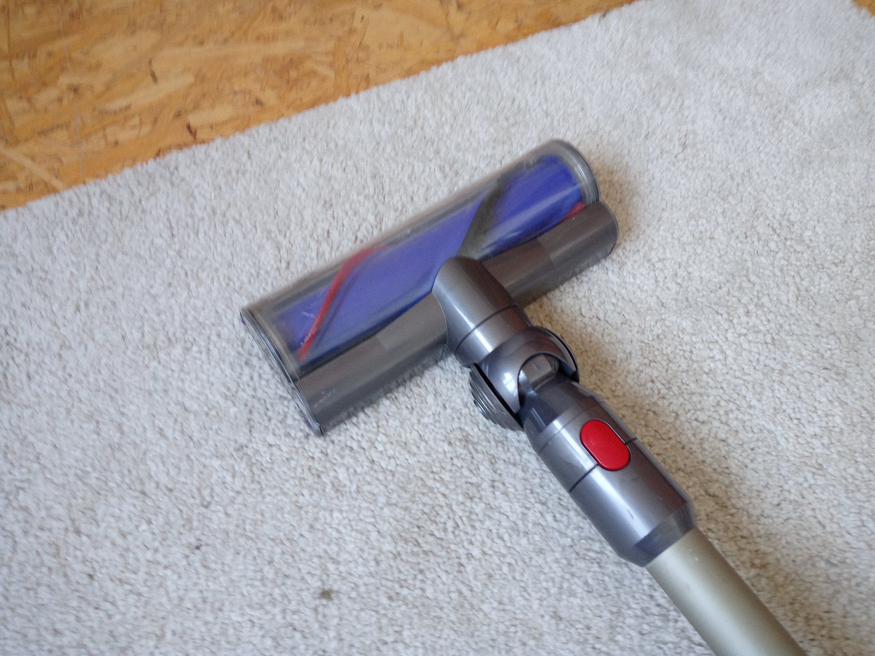 Dyson Staubsauger & Zubehör: Handstaubsauger Dyson V8 – Gebraucht aus Prez-vers-Siviriez von Monija70 3