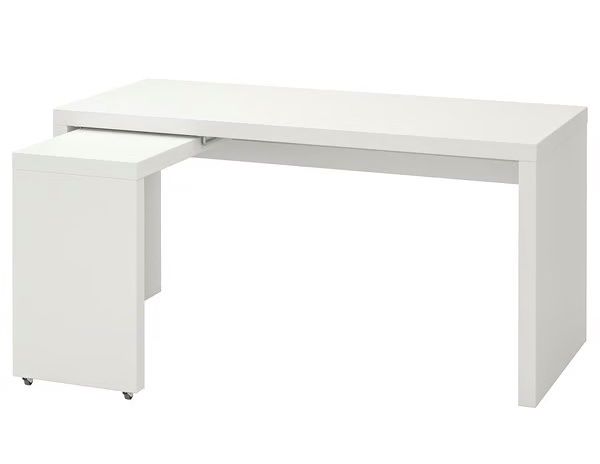 Scrivanie: Schreibtisch Malm von Ikea. – Usato da Reinach BL venduto da Comafimone