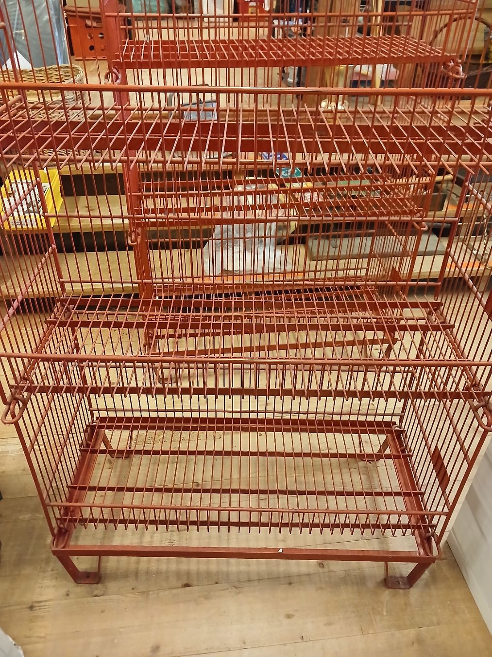 Scaffali: 2 Metall Regale  – Usato da Hagenbuch ZH venduto da bromaer 2