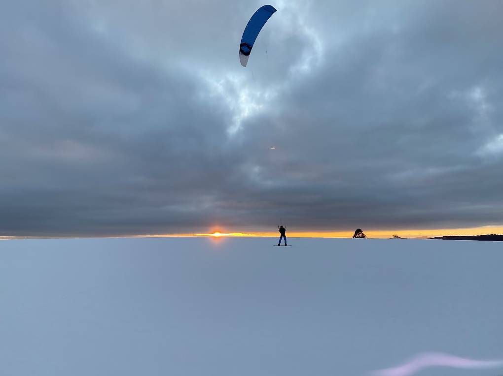 Kite: Ozone r1 v2, 17 qm – Gebraucht aus Baden von RobinUngerer 1