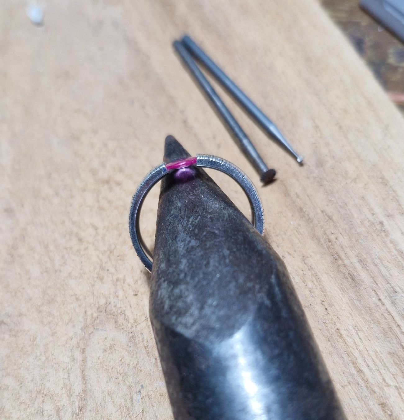 Bagues: Rubin Ring – Neuf avec emballage d'origine à Zürich par GOS08 8
