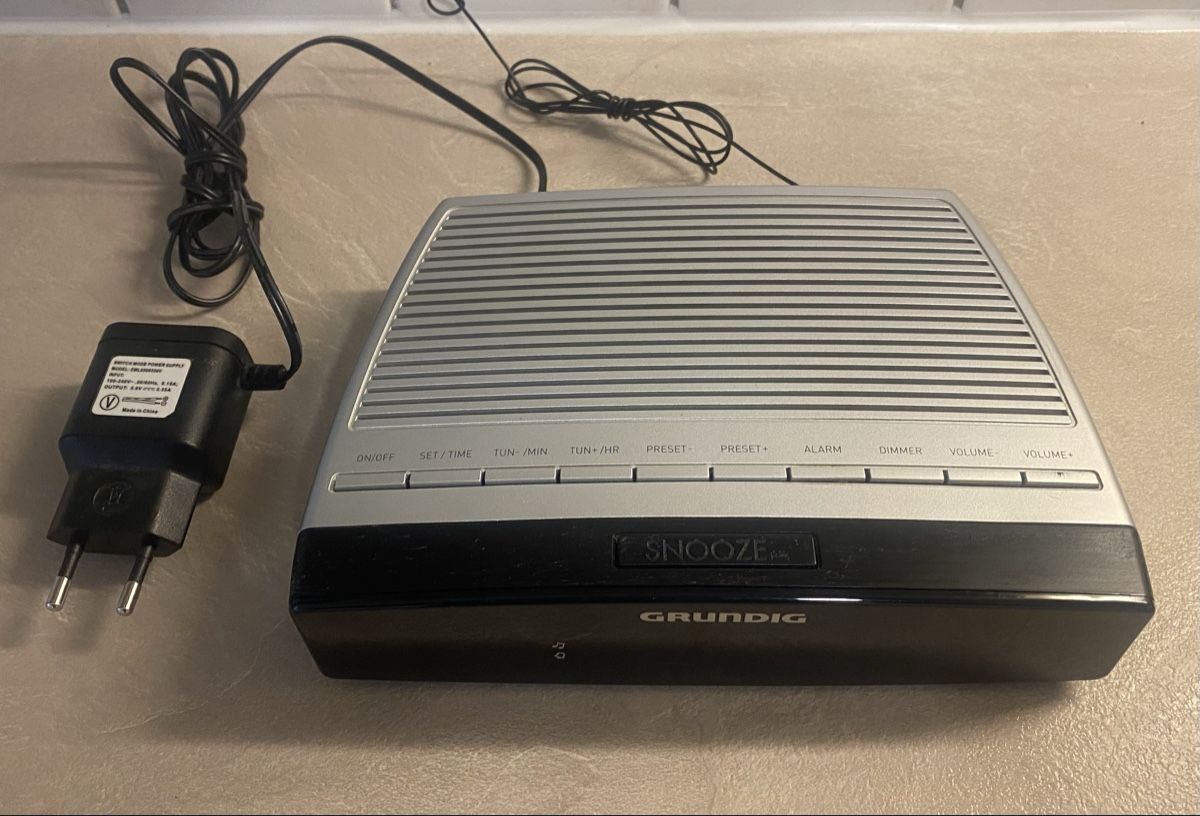 Grundig Wecker: Radio réveil Grundig Sonoclock 600 – Gebraucht aus Ollon VD von dav_l7zv