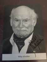 Willy Schultes - handsignierte Autogrammkarte