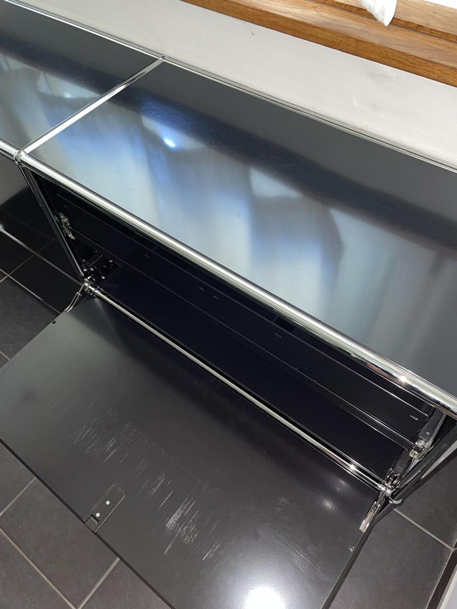 USM Scaffali: USM Haller Sideboard 2x2 (mit Schubladen) – Usato da Biel/Bienne venduto da juliebazzini 4