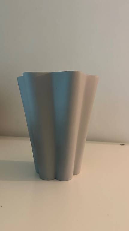 Vasi & Recipienti: HAY Iris Vase, neu  – Nuovo e nell'imballaggio originale da Meilen venduto da nad_d2pq 3
