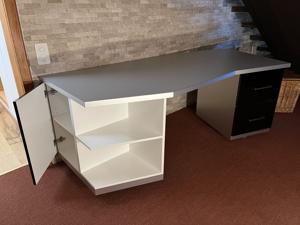 Scrivanie: Bureau d'angle UNIQUE 202cm – Qualité Pro - Démontable – Usato da Geneveys-Coffrane venduto da les_6cms