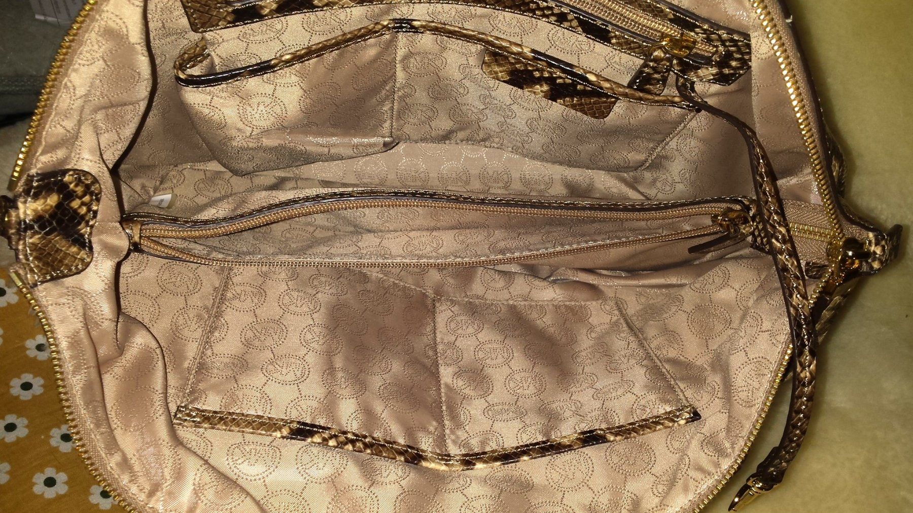 Michael Kors Taschen für Damen: Portoaktion! Michael Kors Riley Tasche, Leder Beige, Python – Neu (gemäss Beschreibung) aus Luzern von Zimprich 3