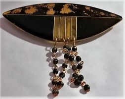 Brosche mit 4 Ketten Angelo Mödlin (2)
