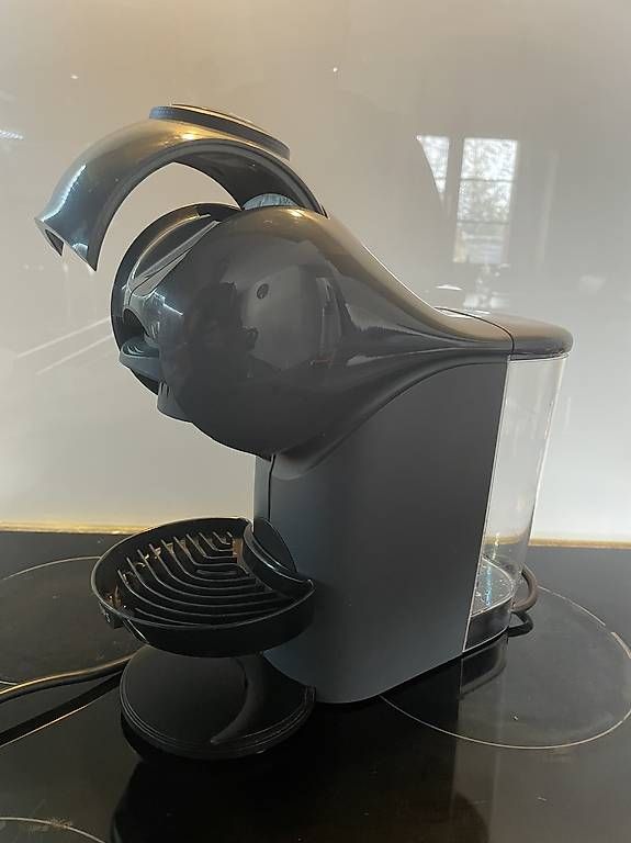 Krups Macchine per caffè & Macchine per espresso: Dolce Gusto Genio S Automatic – Usato da Hergiswil LU venduto da LaPiroque