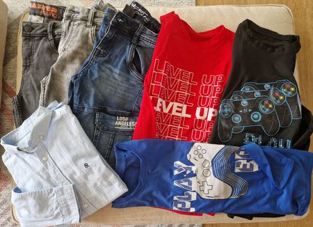 Kleiderpaket (8Stk) für Jungs Grösse 158