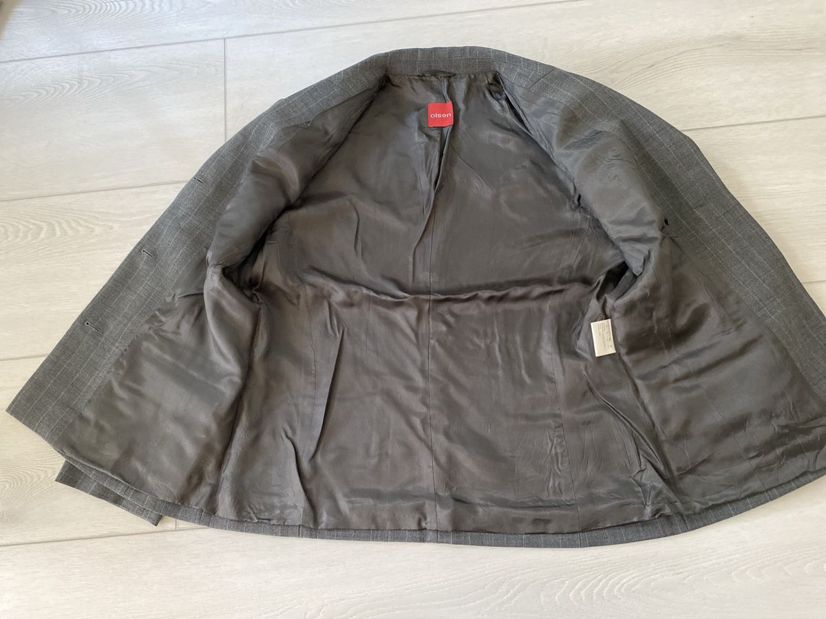 Giacche: Blazer Marke Olsen Gr.40(siehe Mass) – Usato da Strengelbach venduto da Xycy 3