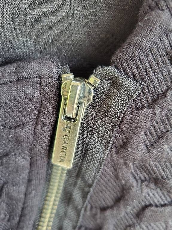 Lotti di vestiti: Kleiderpaket Damen Grösse M – Usato da Buttikon SZ venduto da januschkaa__ 2