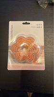 5 Ausstechformen Blumenform orange neu
