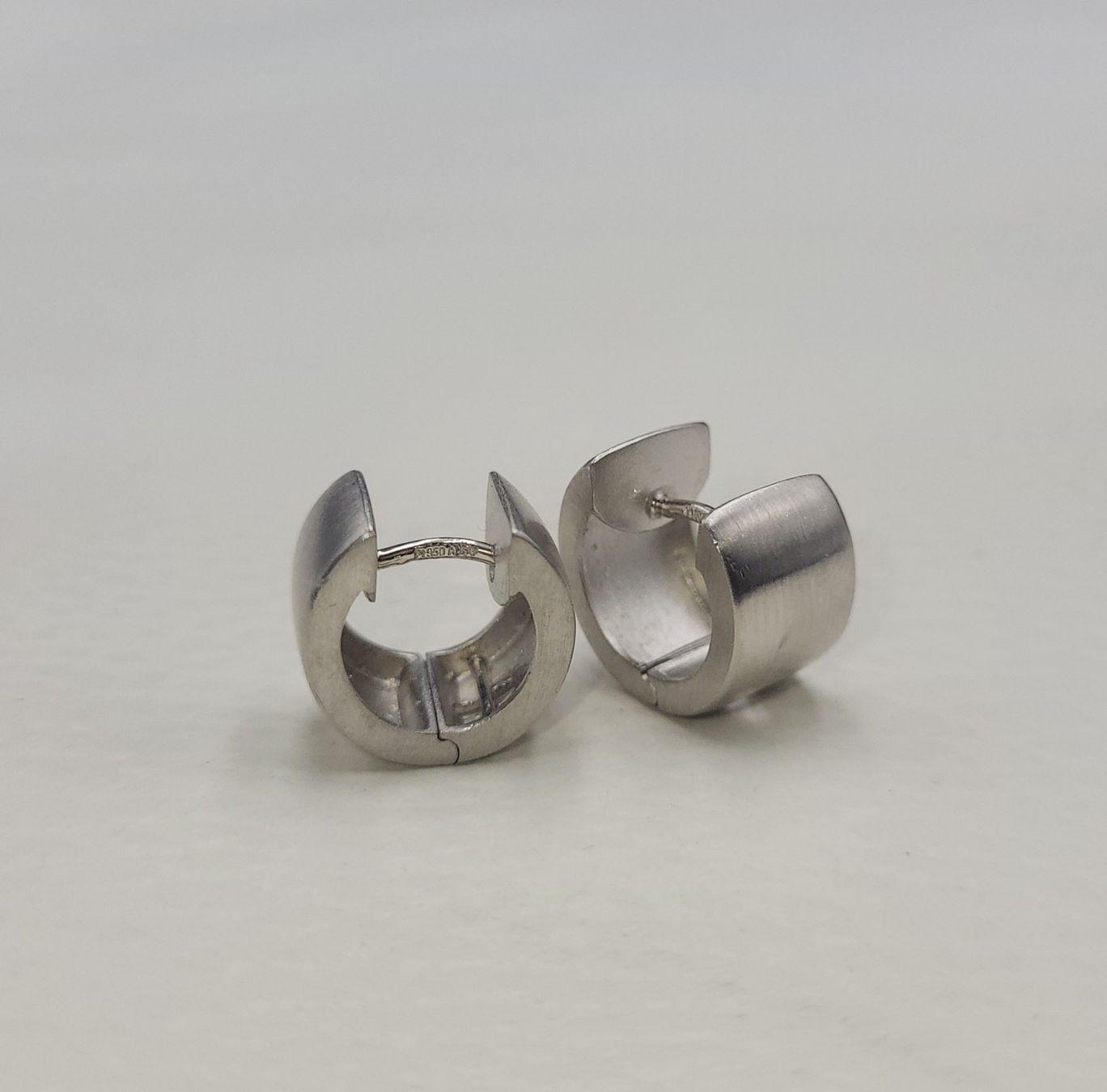 Ohrringe & -stecker: Massiv Platin 950 Ohrringe – Gebraucht aus Wald ZH von Dasilver 1