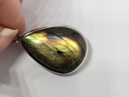 Labradorit Anhänger Tropfenform, Silberfassung, 3.92g