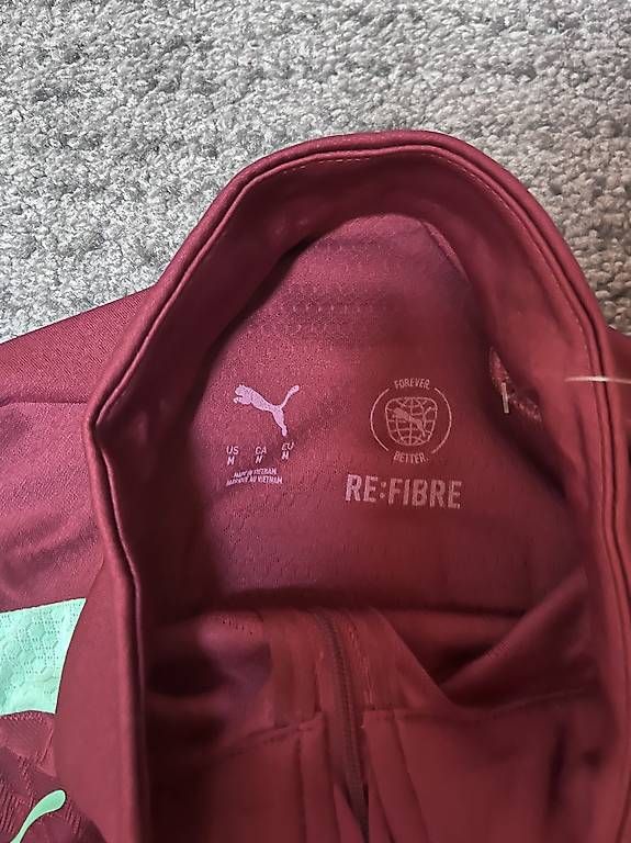 Puma Leibchen & Hosen: Schweiz Training longsleeve neu original – Gebraucht aus Chiasso von pao_8chd 2