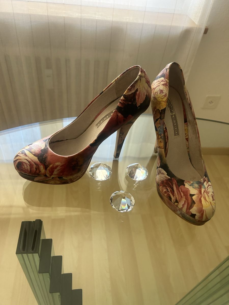 Scarpe da donna: High Heels – Usato da Bottighofen venduto da Kucki-2003