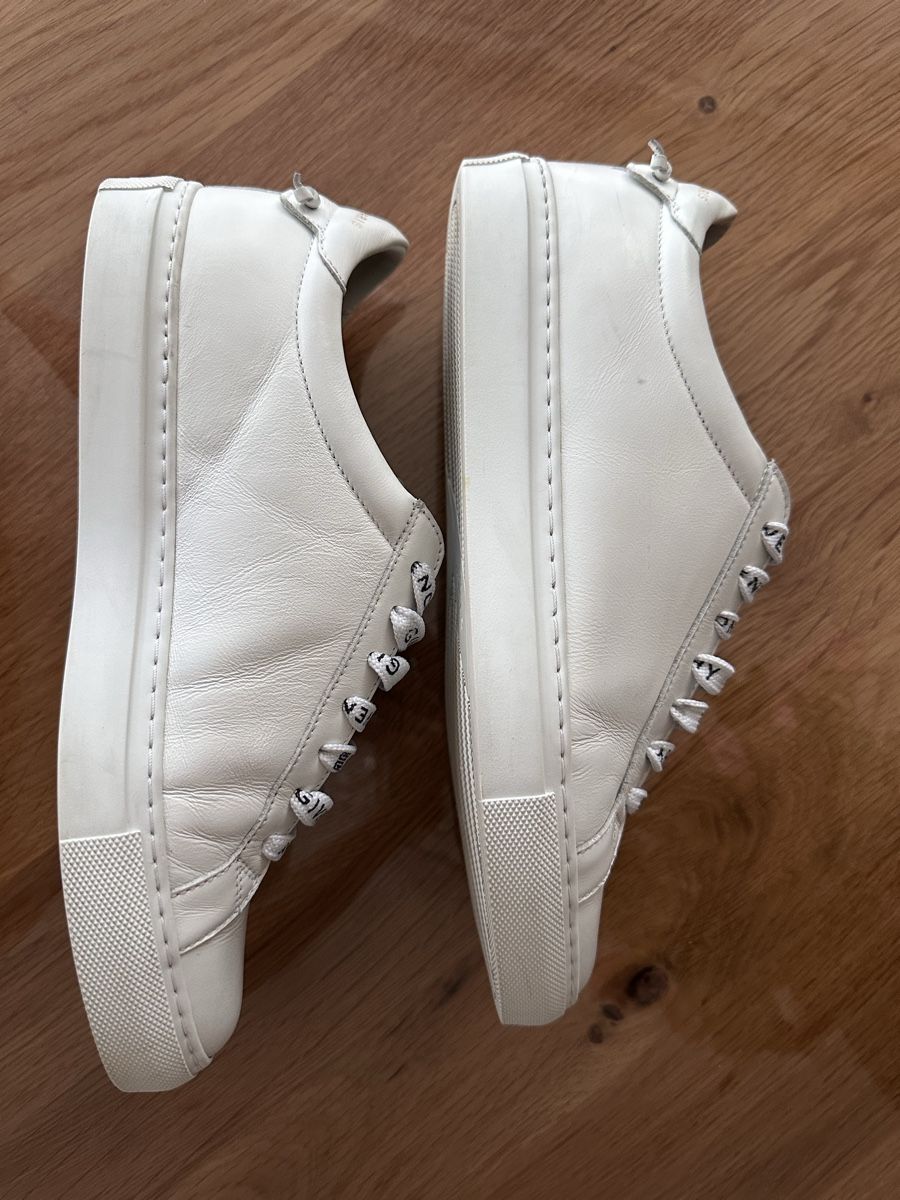 Givenchy Chaussures hommes: Givenchy sneakers size 40 – D'occasion à Adliswil par Maro_7 4
