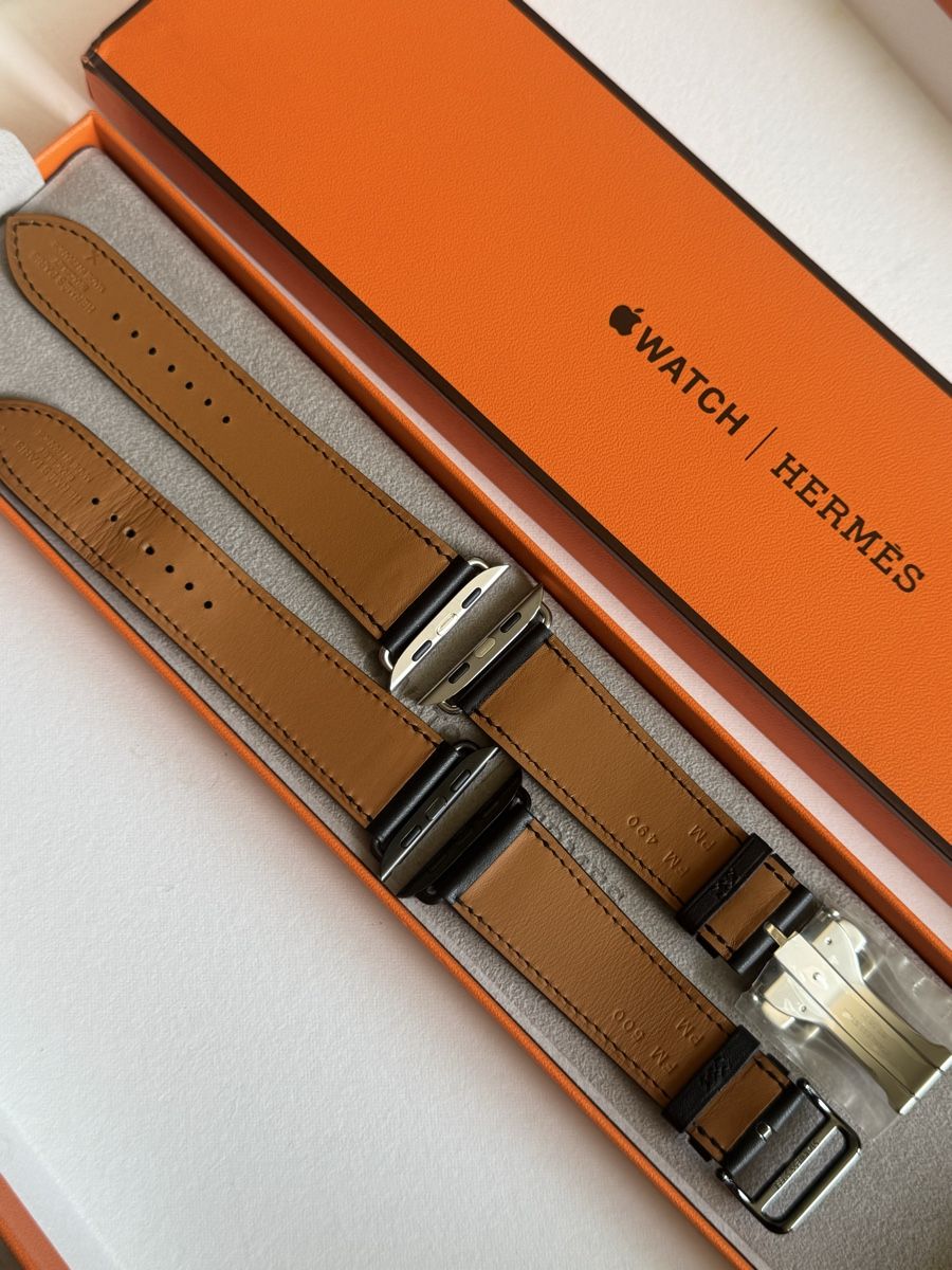 Hermès Bracciali & Braccialetti: Hermès 2 Bracelet Cuir Apple Watch Hermès – Usato da Courtaman venduto da sultan16 2
