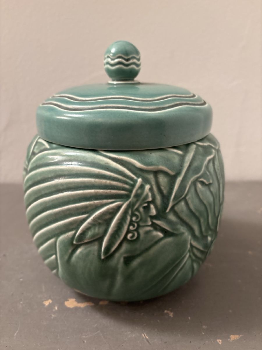 Wedgwood Vasi & Recipienti: Wedgewood Art Deco Deckelvase – Usato da Basel venduto da magnummarine