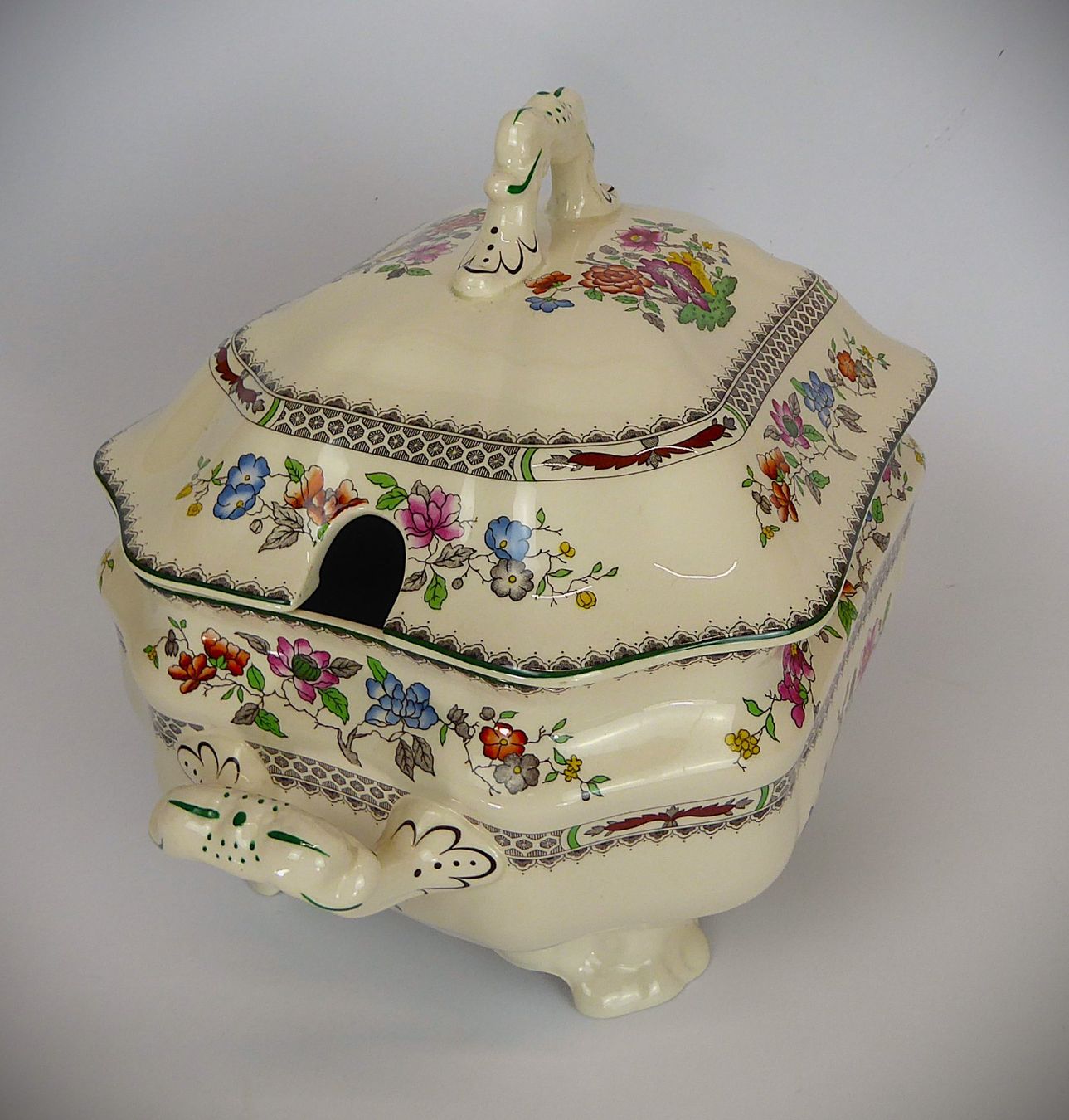 Spode Schalen: Suppenterrine mit Deckel Spode "Chinese Rose" – Gebraucht aus Bern von blaukreuz-brocki_BE 4