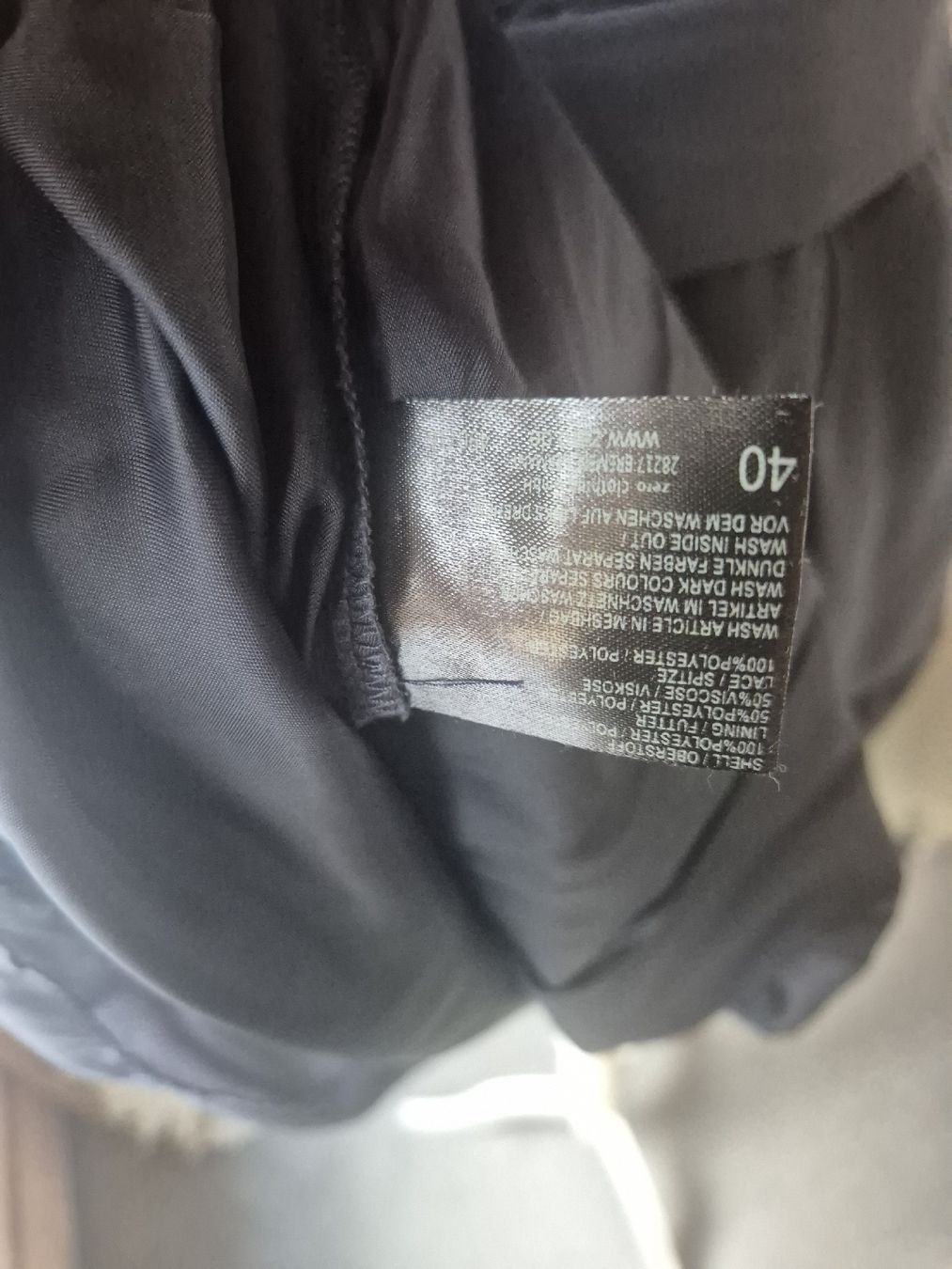 Robes: Kleid Zero blaugrau mit Spitze und Bindeband Grösse 40 – D'occasion à Zürich par Drago670 5