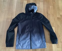 Wasserabweisende H&M Jacke für Junge Gr.165