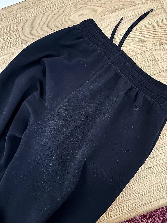 Hosen: Stoffhose schwarz  – Gebraucht aus Bern von Milie.Lou 4