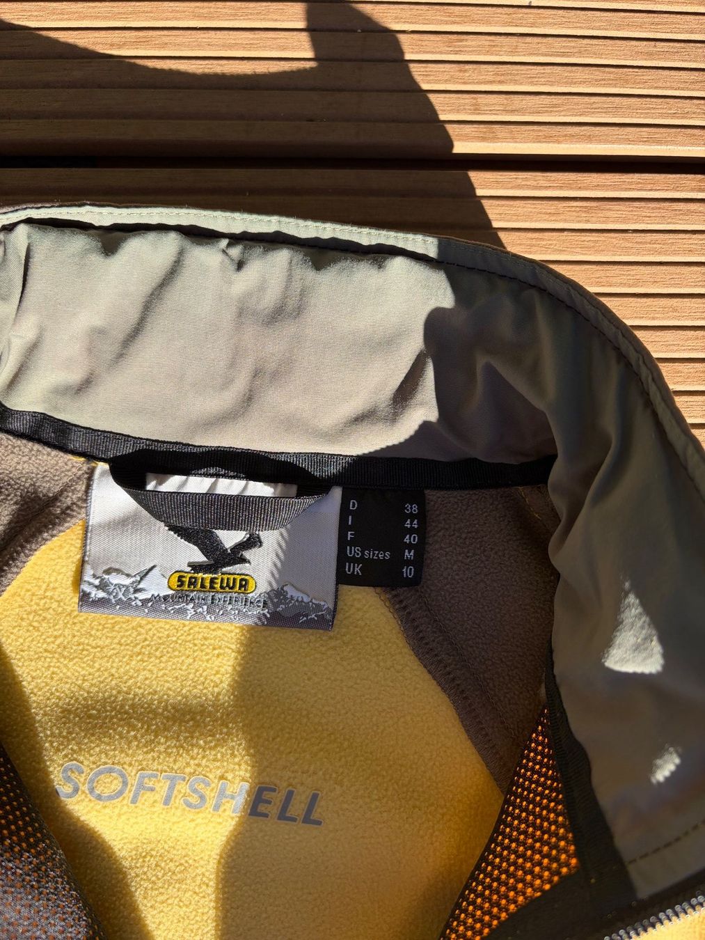 Salewa Vestes: Softshelljacke Salewa  gelb grau – D'occasion à Oberiberg par tschalunbiker 4