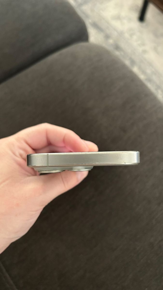 Apple Handys / Smartphones: Iphone 15 pro 128GB – Gebraucht aus Rorschach von med_cg8c 4