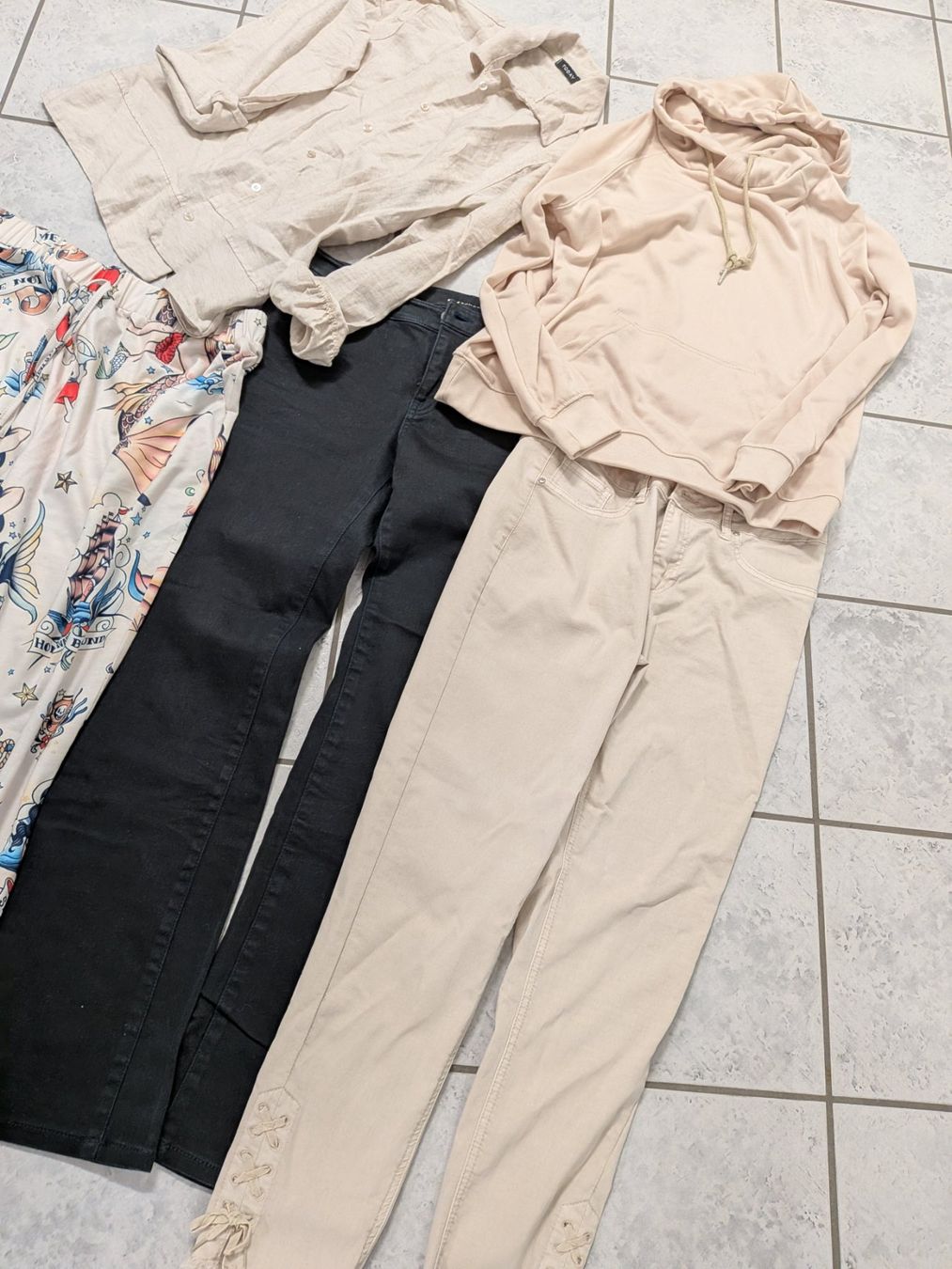 Lotti di vestiti: Modernes Kleiderpaket Gr M – Usato da Untersiggenthal venduto da Marlen59 1